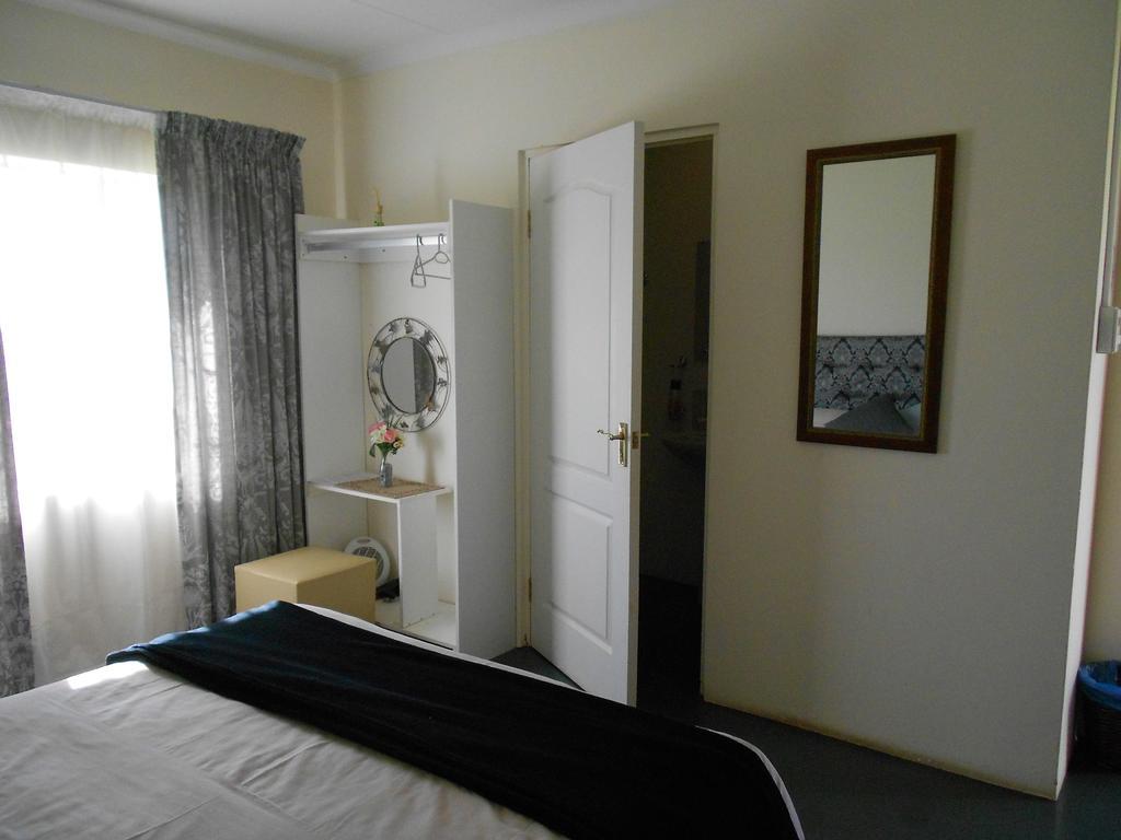 Hartley Manor Guest House Muldersdrift Habitación foto